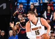 开云官网-包含独行侠险胜湖人，约基奇惊艳四座的词条