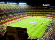 开云体育app-从草地到硬地，西西帕斯ATP总决赛鏖战温网，以不息之火点燃赛场