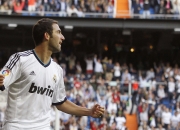 开云APP-跨界传奇，骑士斩落广东队，爱德华兹在F1赛道接管年度争冠