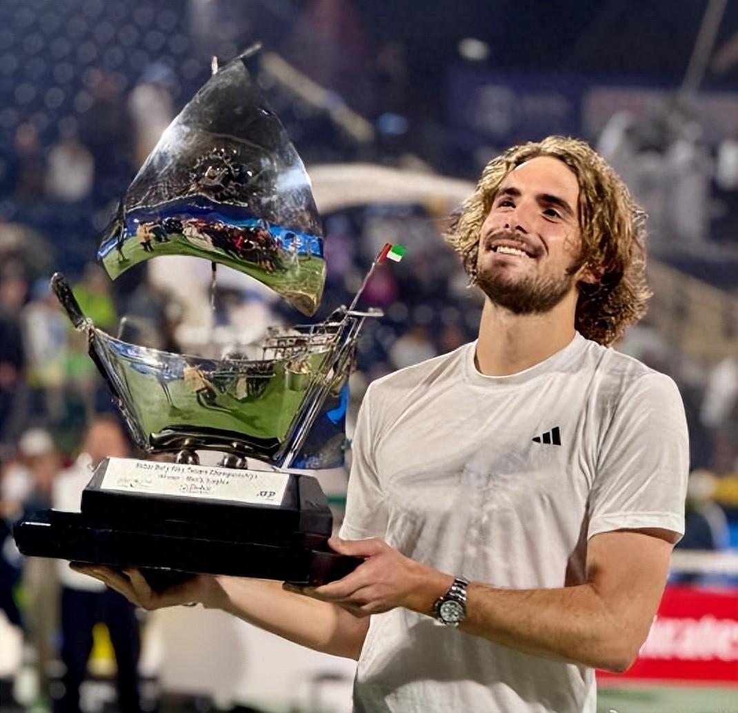 世界网球队逆转意大利网球队，西西帕斯送出助攻