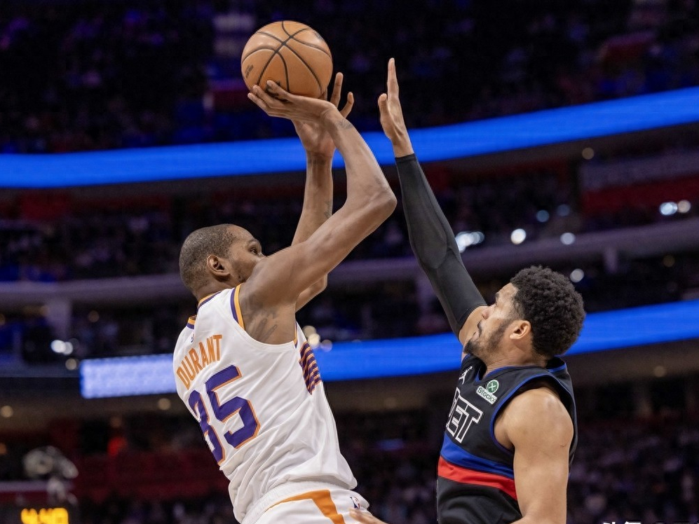 篮网大将发挥出色,助队获胜 篮网大将发挥出色,助队获胜