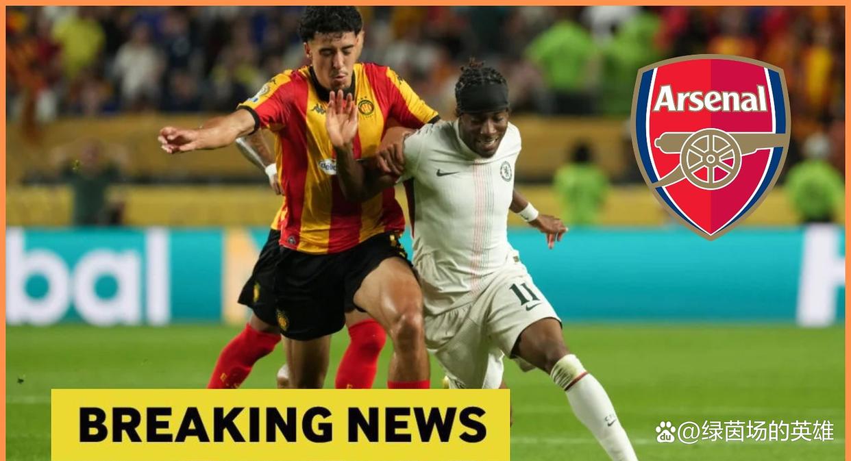 曼联门将高接低挡，守住球门不失