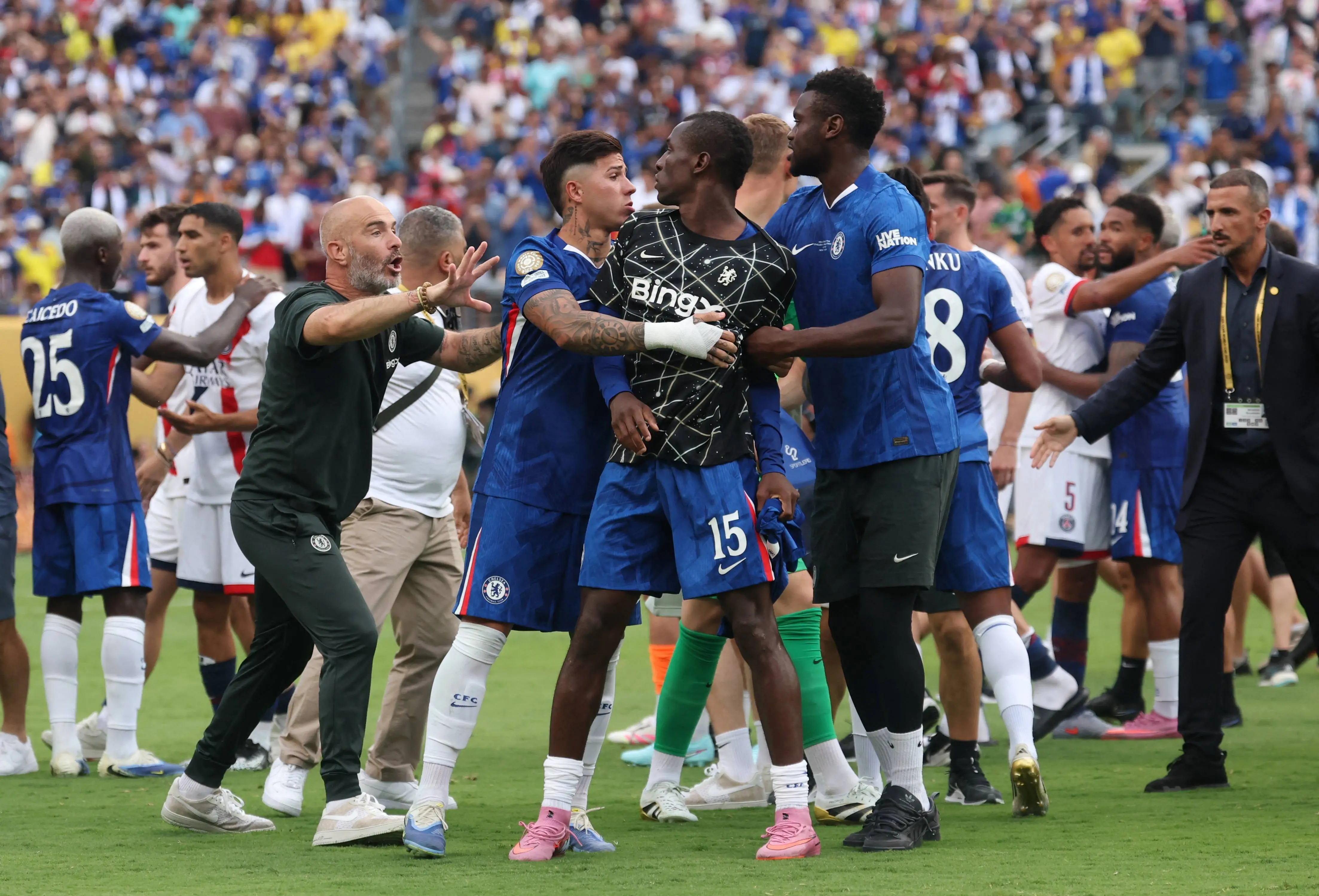 切尔西客场不敌阿森纳，失去领先