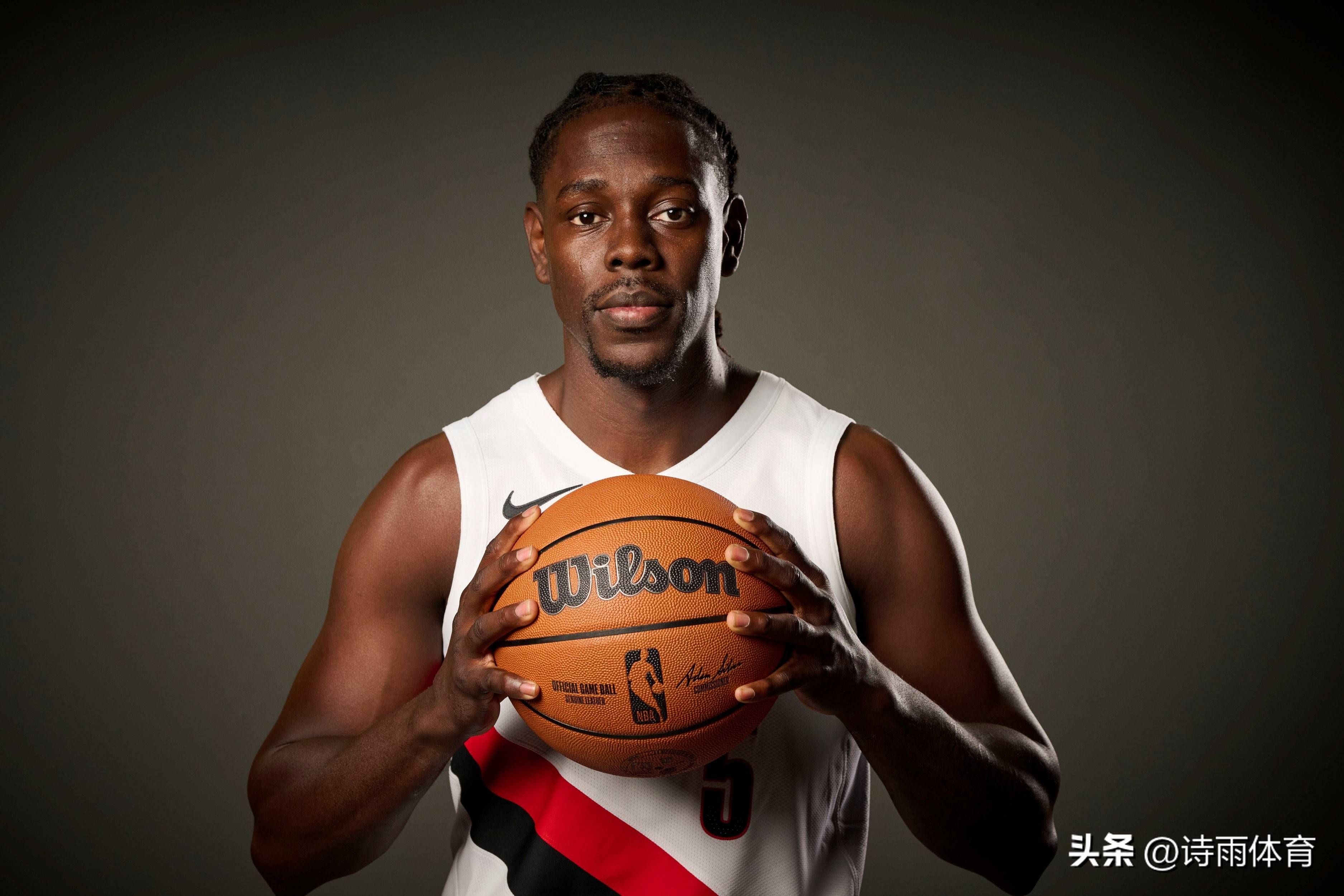 公牛再败开拓者，拉文全力拼搏却难以扭转颓势的简单介绍