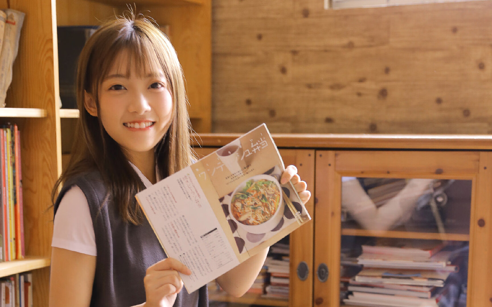 红蓝风暴席卷永恒之城,莫德里奇导演巴萨击败罗马的关键战役