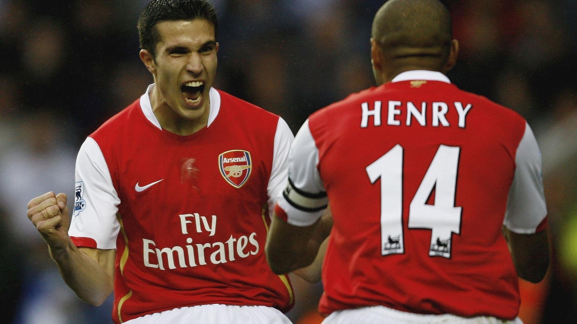 基耶萨一锤定音,英格兰闪电战击溃国际米兰—战术变革时代的个人英雄主义与集体效率