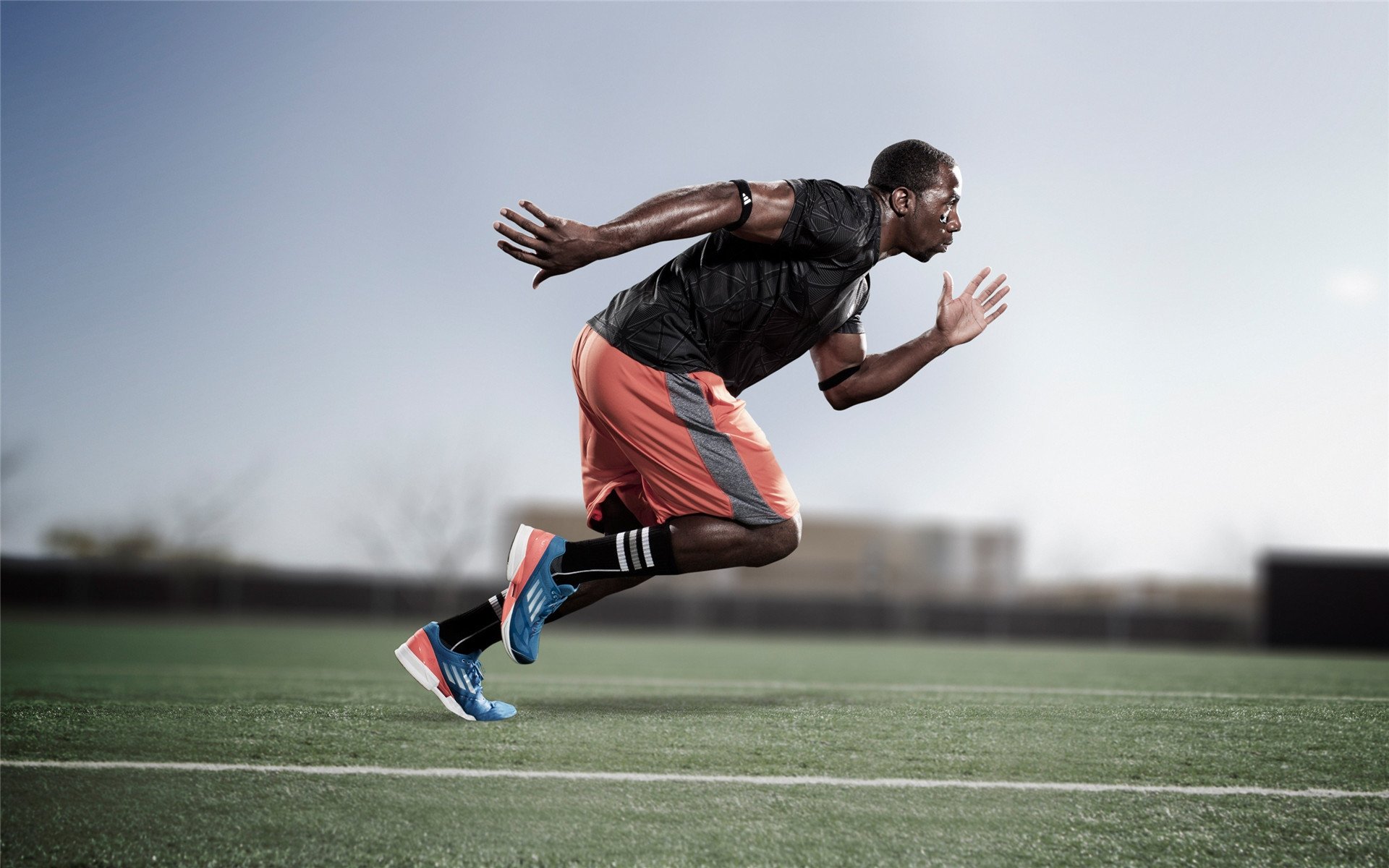 迪马利亚掌控全场,英格兰轻取卡塔尔,一场战术与意志的完胜