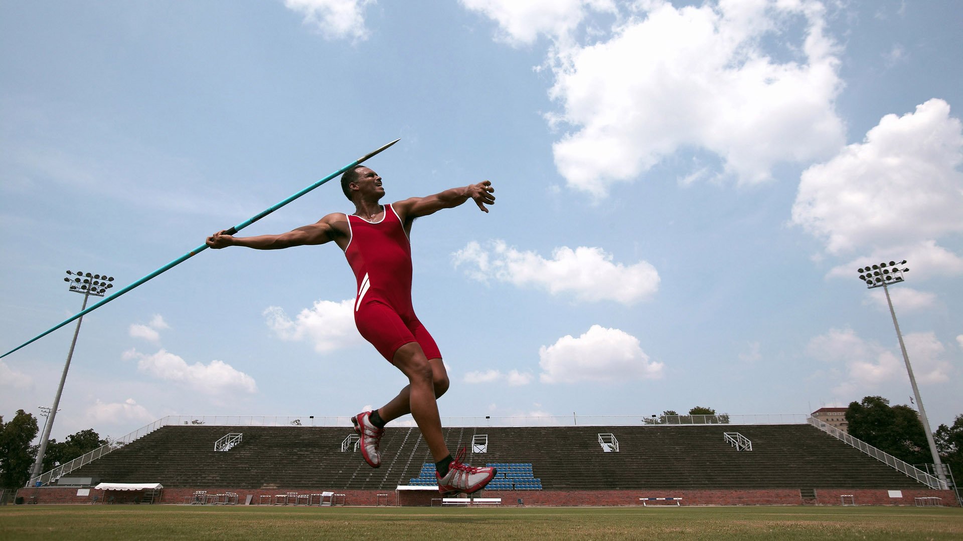 北伦敦的荷兰风暴夜，当阿森纳险胜与伊布生涯之夜在记忆中交织