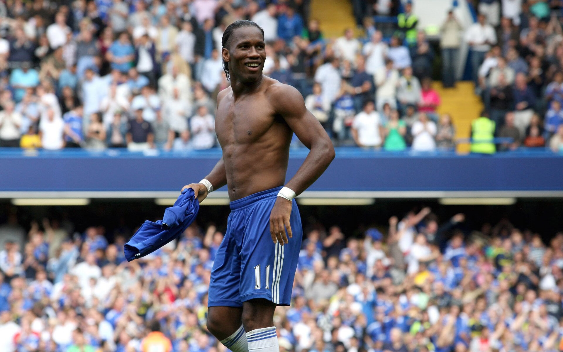 赛道上的逆袭，佩雷兹高光时刻，法拉利意外碾压红牛二队